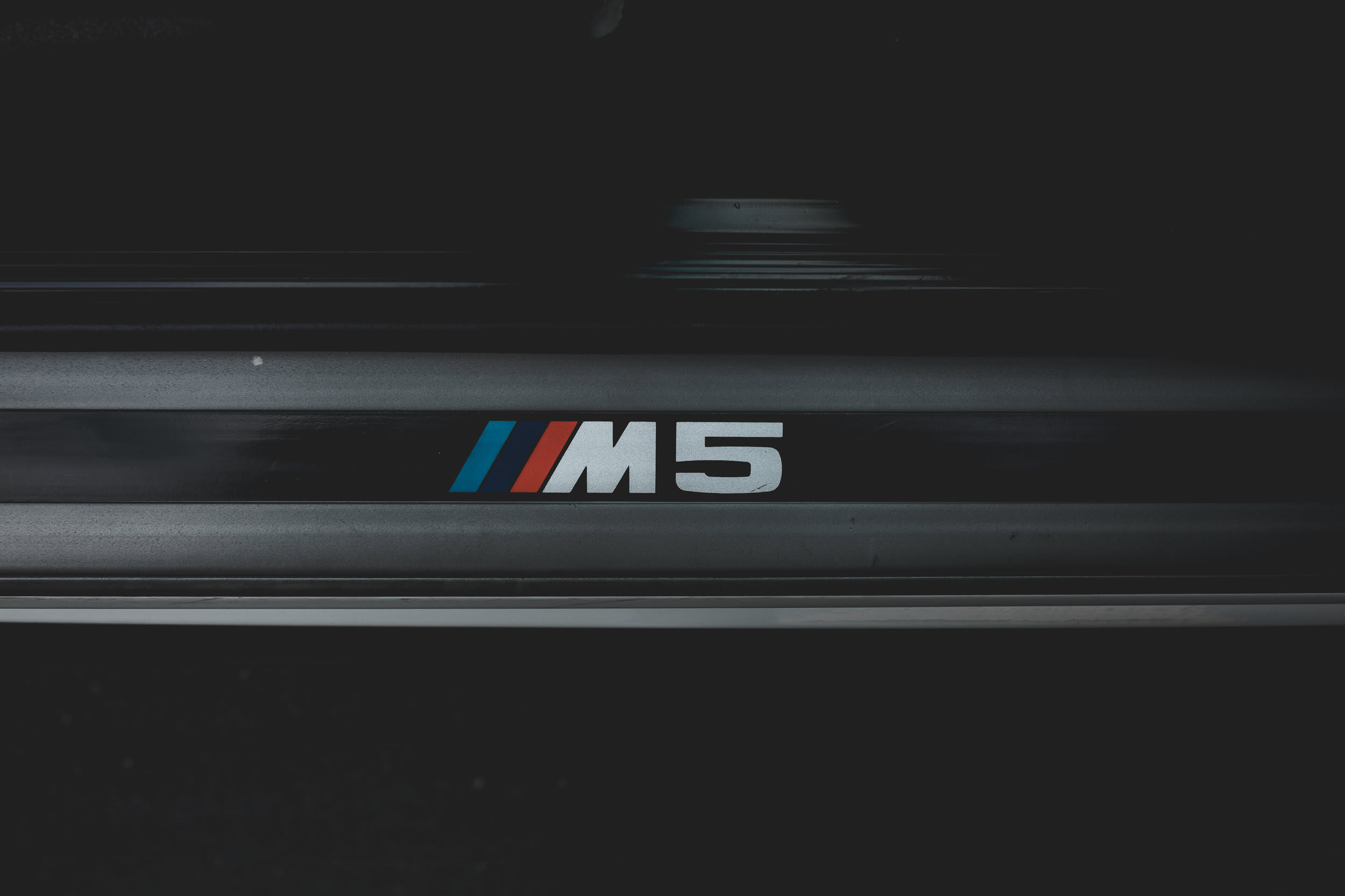 BMW E34 M5 — frame 04