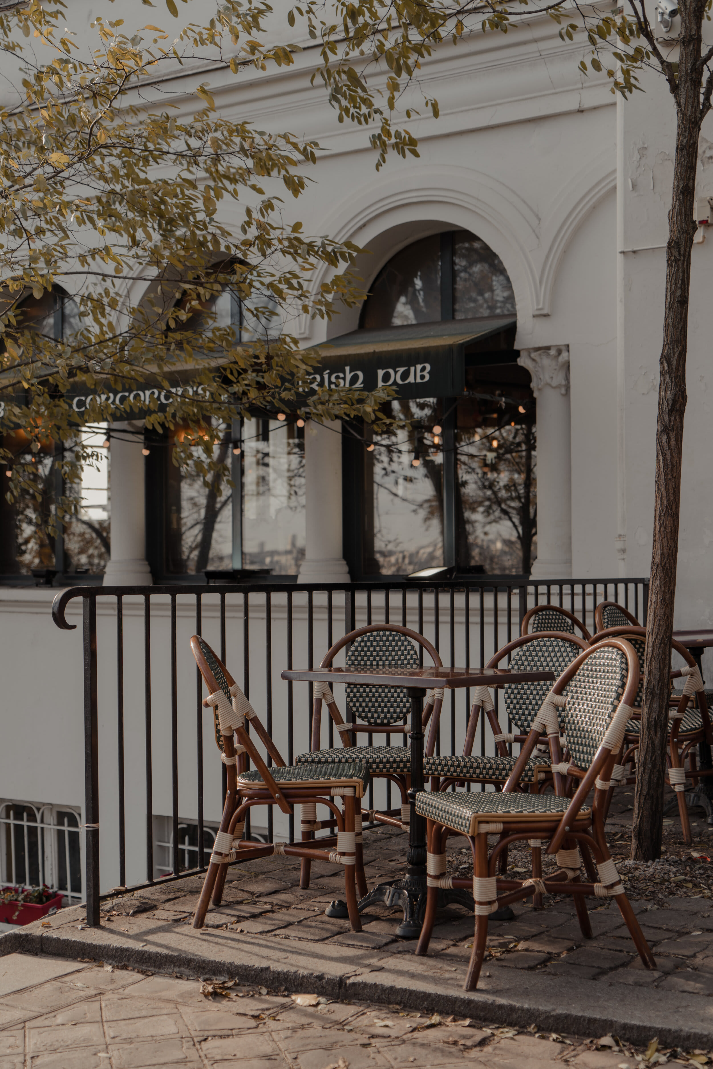 France — frame 07