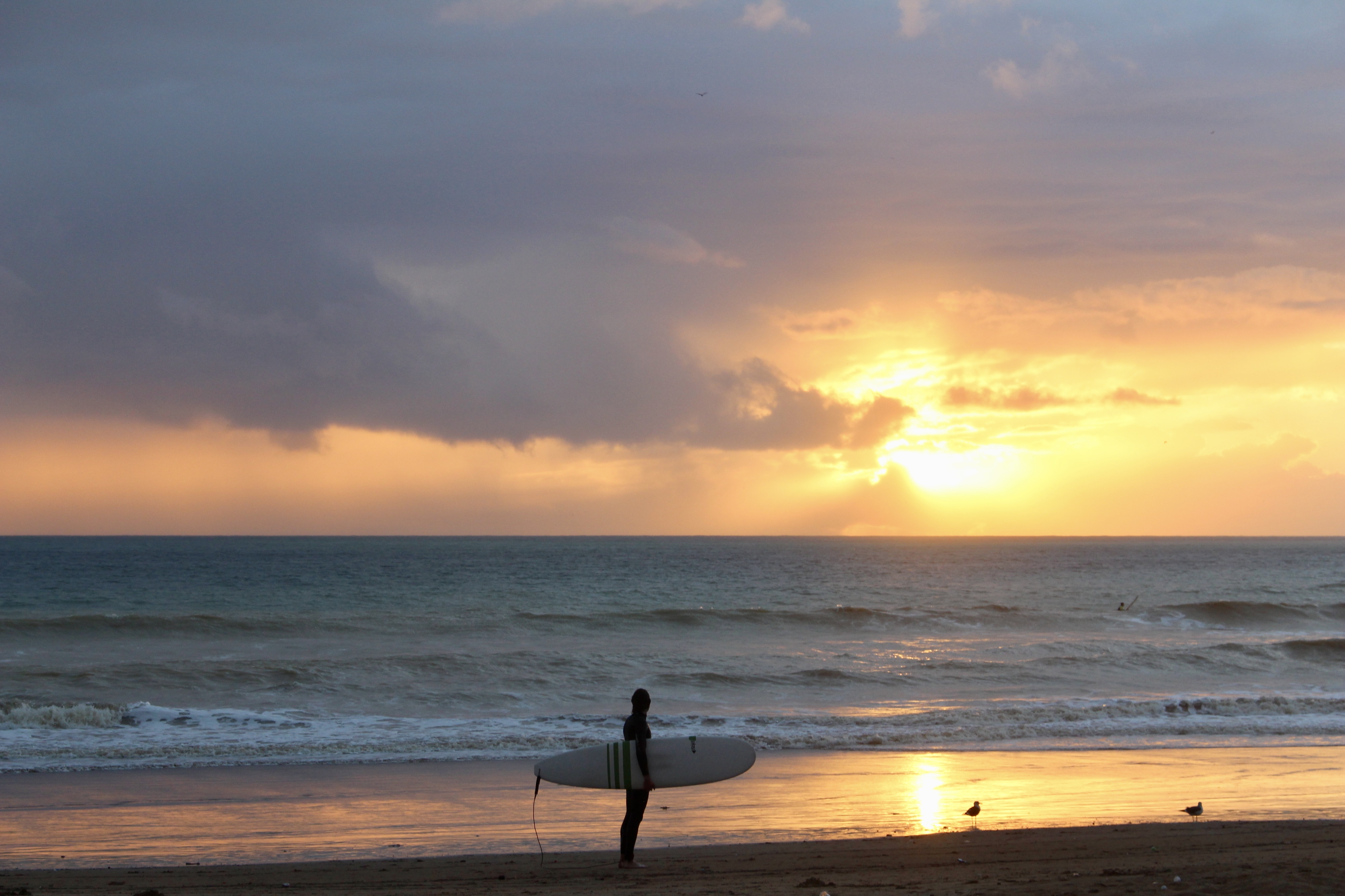 Surf course with atlas wonders