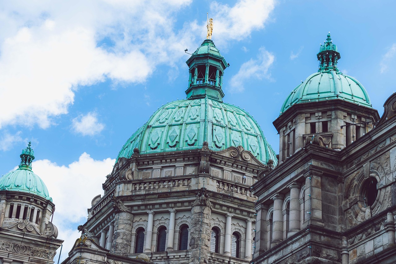 Alberta's Bold Move: Over 1,000 Invitations for Healthcare, Aviation, and Tech Workers
