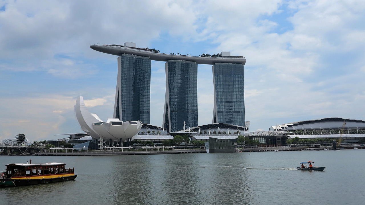 The Great Migration: Why 94% of Malaysians Renouncing Citizenship Choose Singapore