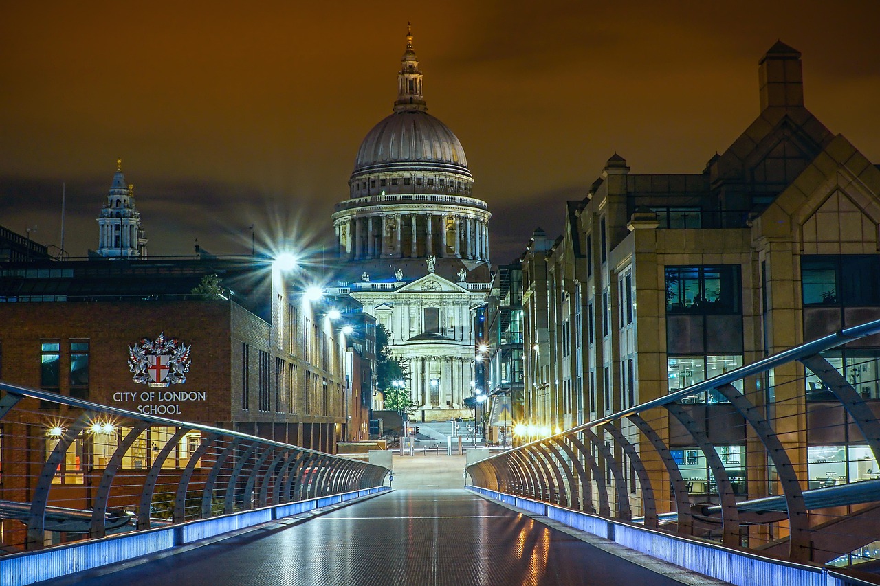 UK's New Sanctions: Travel Bans Imposed on 85 Russian Nationals Over Ukrainian Child Deportations