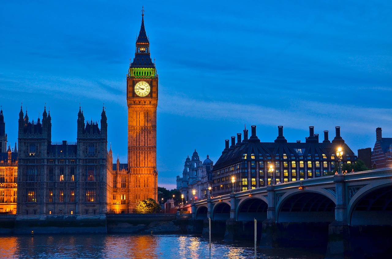 Breaking Down the UK's New 'Visa Brake' and Immigration Rule Changes
