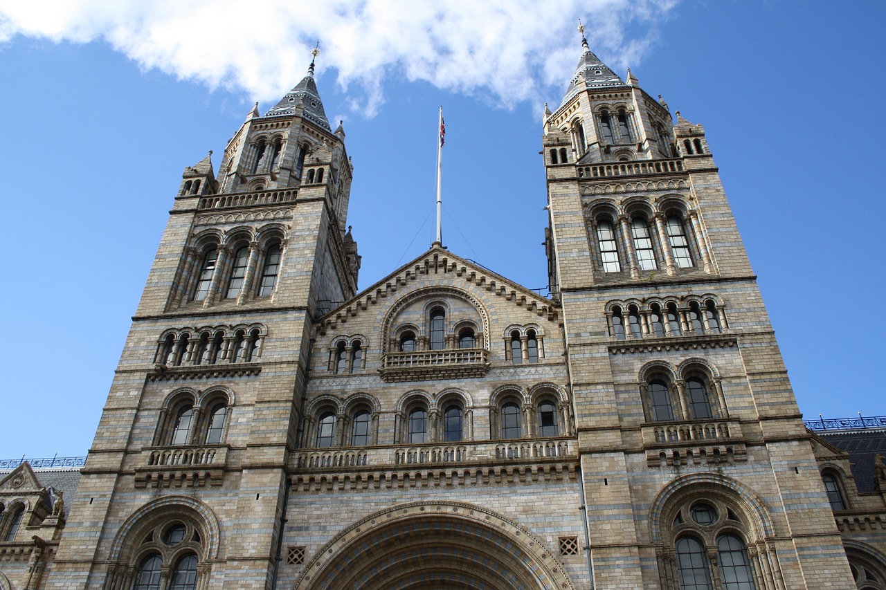 UK Visa Fees Surge: What the 2026 Increase Means for Travelers, Students, and Workers