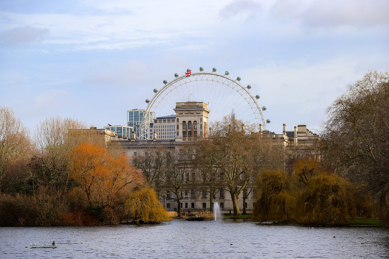 UK Immigration Goes Digital: What You Need to Know About the 2026 Visa Overhaul