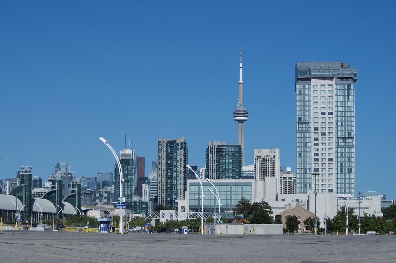 Canada's Express Entry Breakthrough: Record 8,500 French-Language Invitations Issued