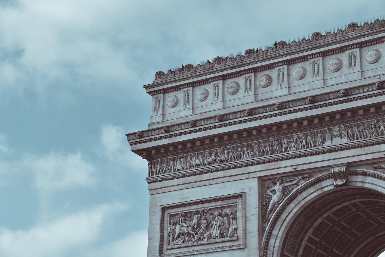 France Tightens Immigration Rules Amid Surge in Non-EU Residence Permits