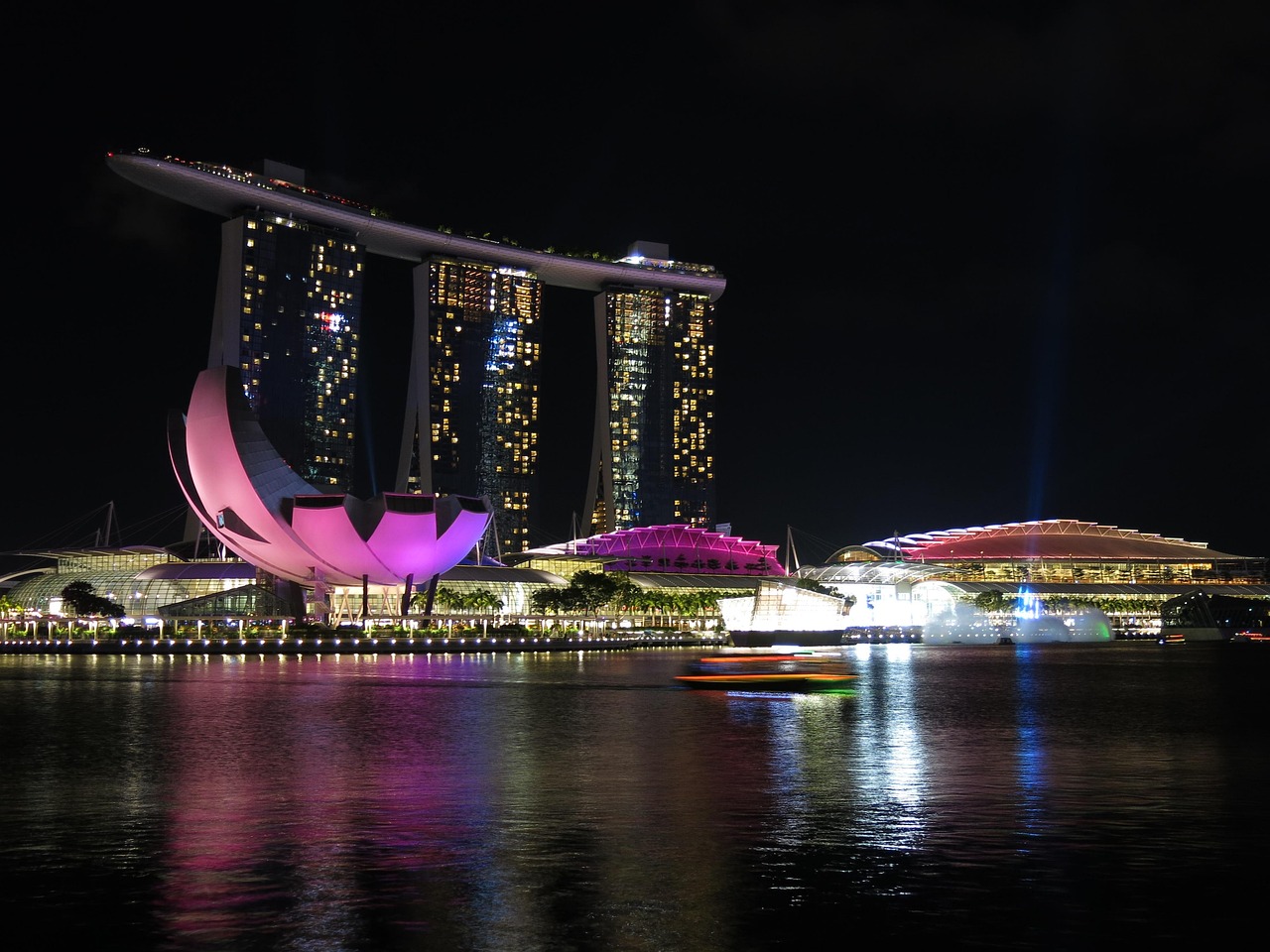 Beware: Rising Scams in Singapore PR Applications Costing Thousands