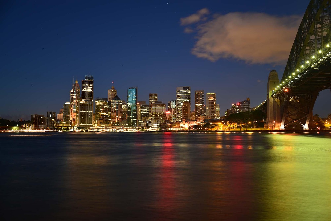 Australia's Asylum Seeker Work Rights: A Controversial Move by the Albanese Government