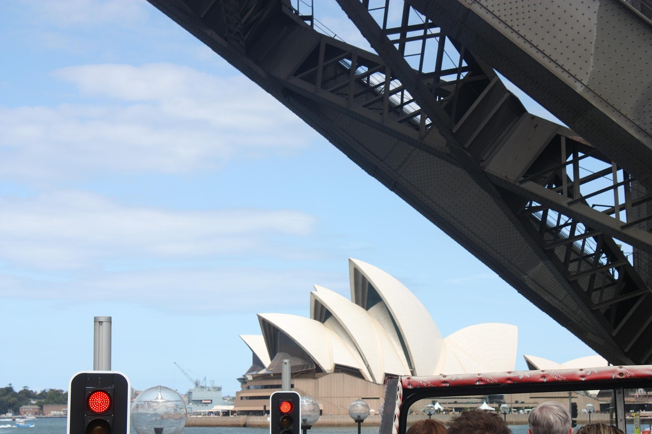 Australia Introduces Standardised Visa Timelines and Real-Time Tracking: A Major Leap in Immigration Efficiency