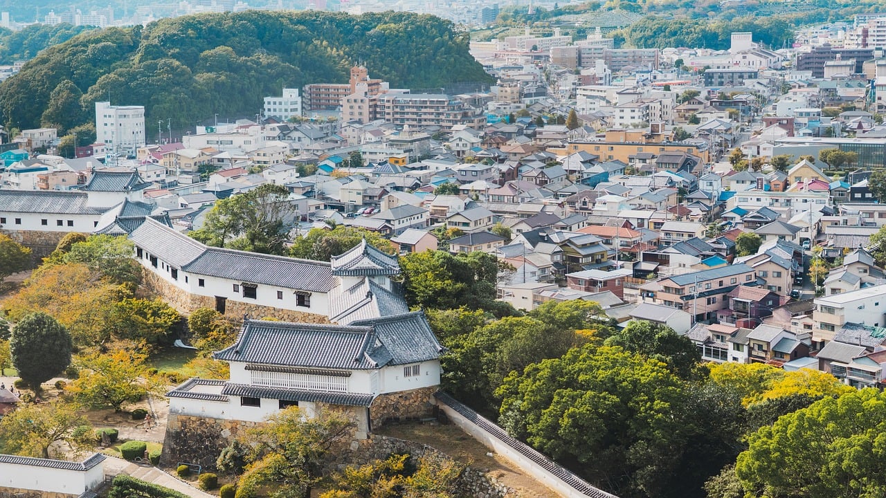 Japan Tightens Permanent Residency Rules with New Income Requirements