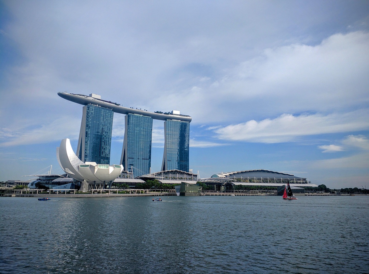 Revolutionizing Cross-Border Travel: Singapore and Malaysia's Digital Immigration System by 2027