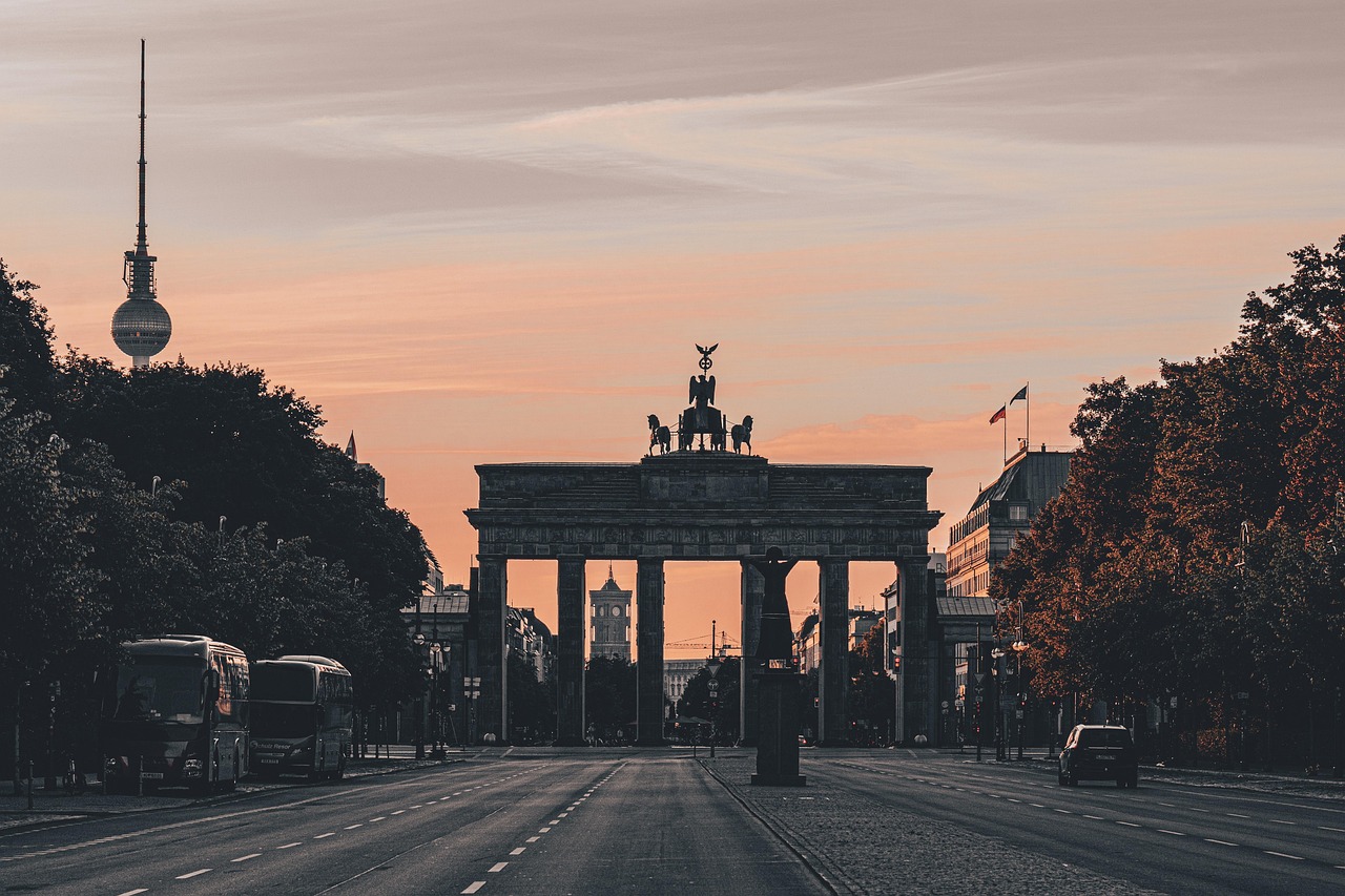 Germany's Border Checks: Balancing Immigration Control and Economic Impact