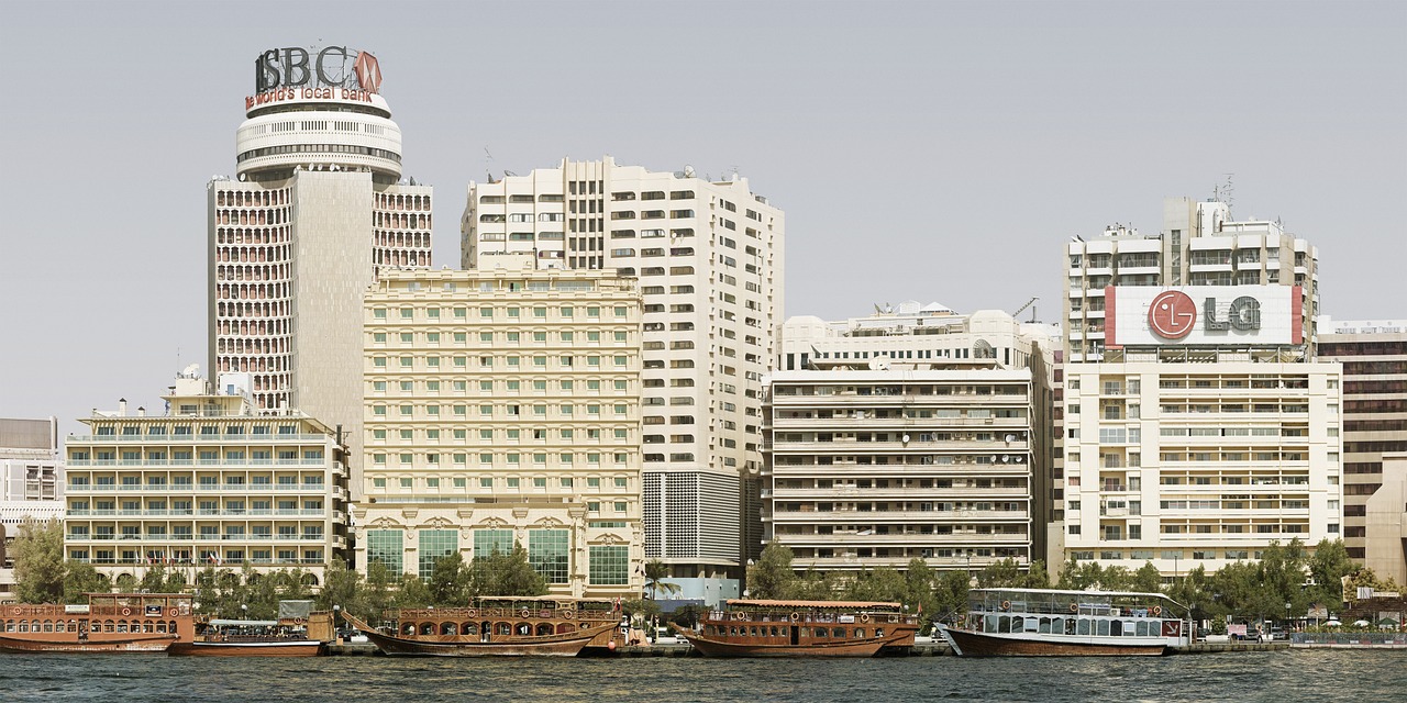UAE: city, creek, lg, dubai, balconies, cityscape, residential building, uae, emirates, appartments, deira, hsbc, dhows, appartments, hsbc, hsbc, hsbc, hsbc, hsbc