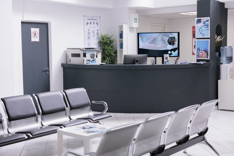 Beneficios de invertir en sistemas de llamado de pacientes