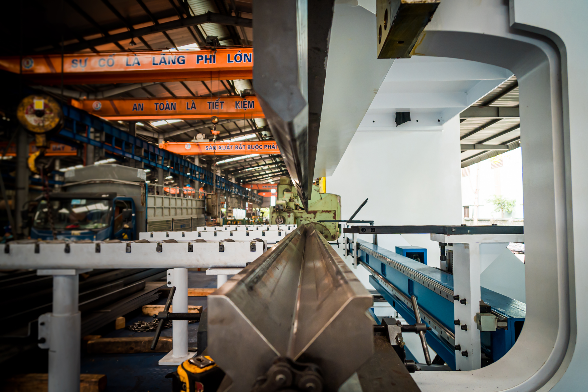 The Future of Conveyorized Powder Coating Ovens in Manufacturing