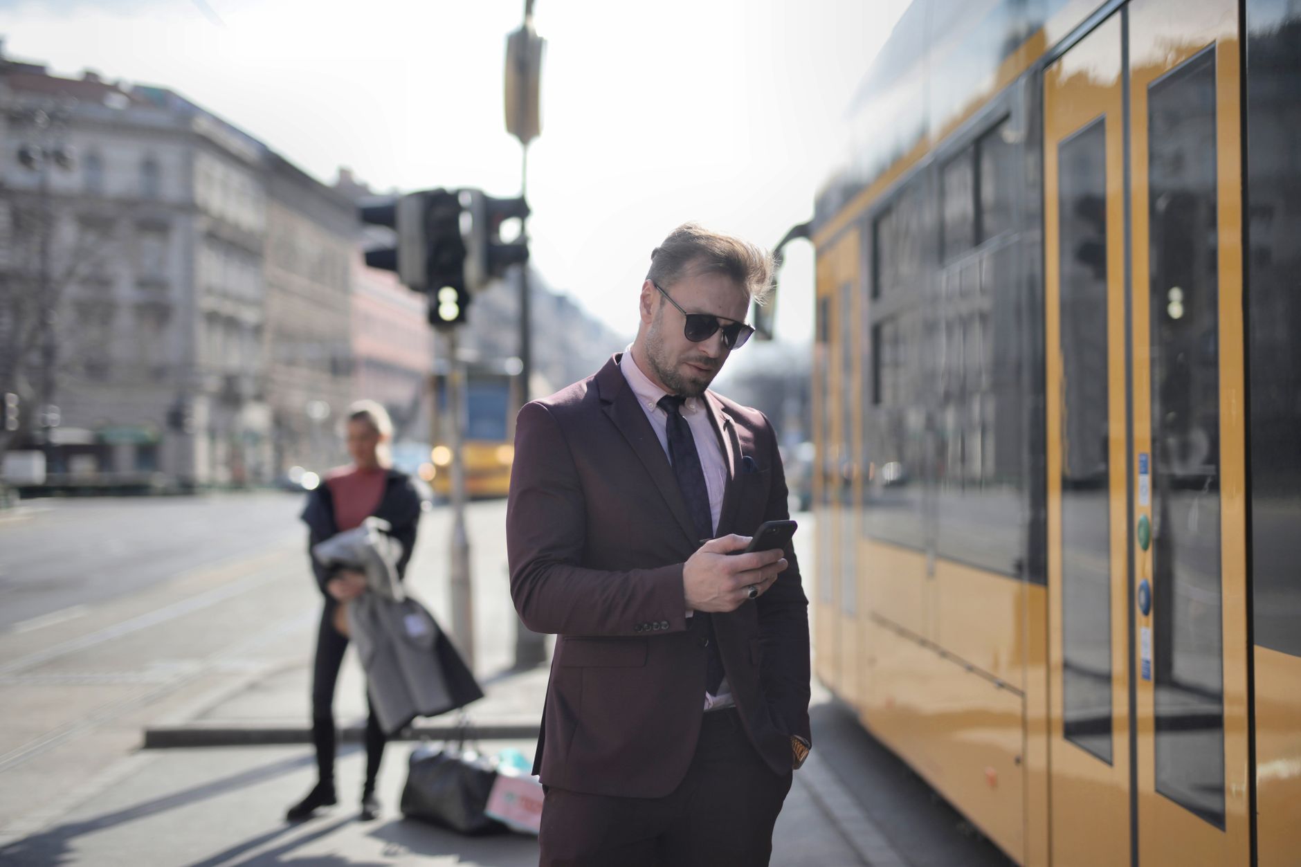 Why Businesses Today Must Consider Getting a Mobile Phone Plan