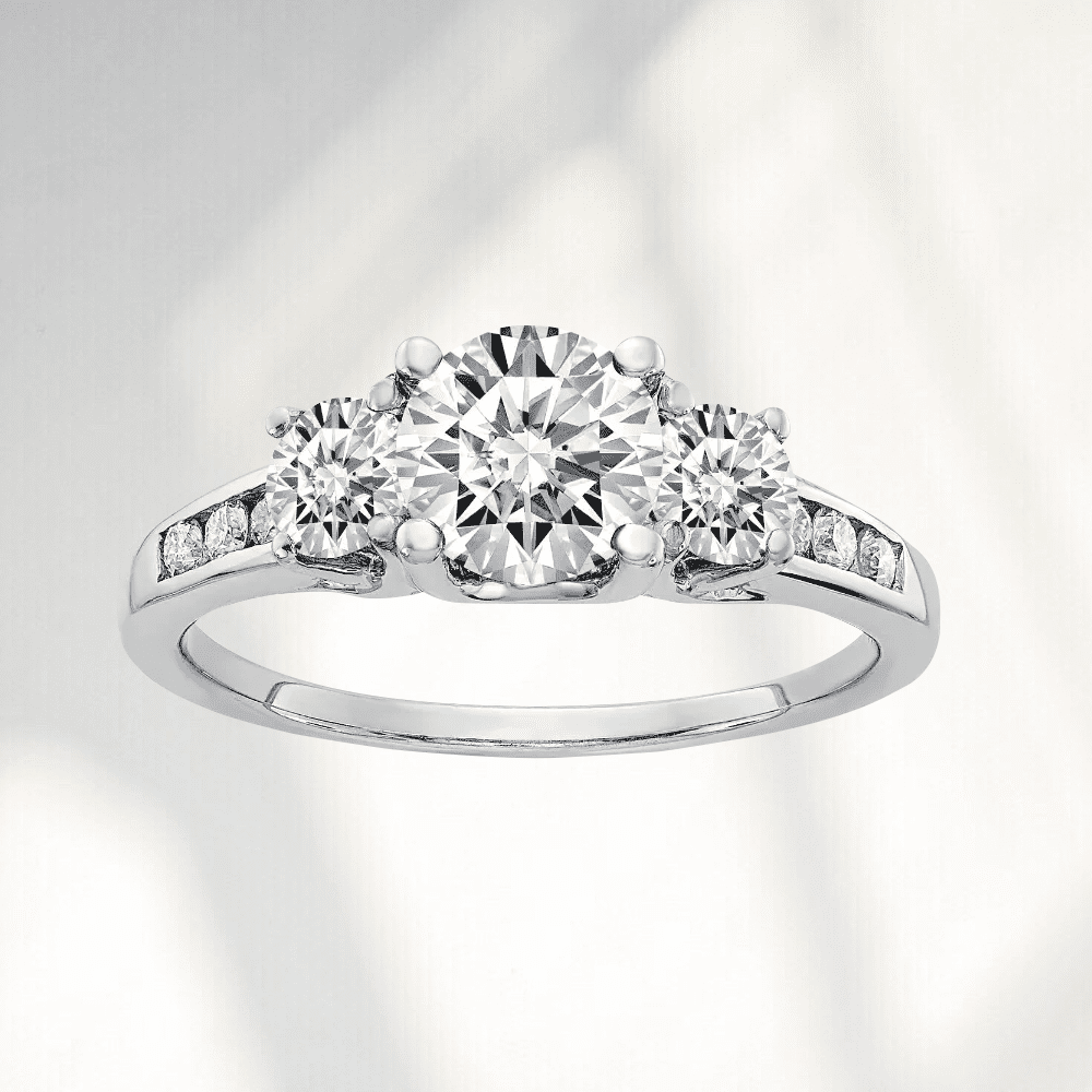How big should the stone be in my moissanite engagement ring