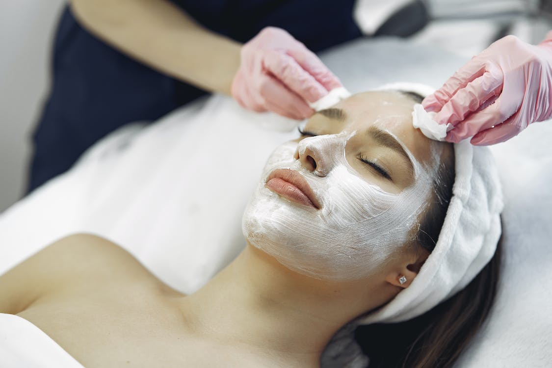 How A Med Spa Practitioner Can Enhance Your Self-Image