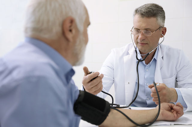 The Difference Between a Pain Management Specialist and a General Practitioner