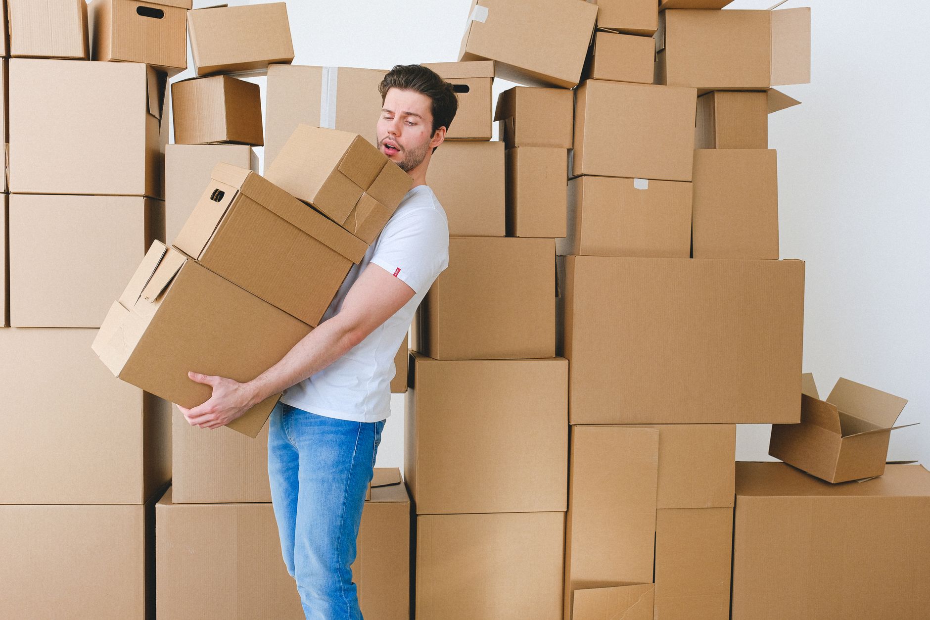 The Role of Packing in Minimising Moving-Related Stress and Anxiety