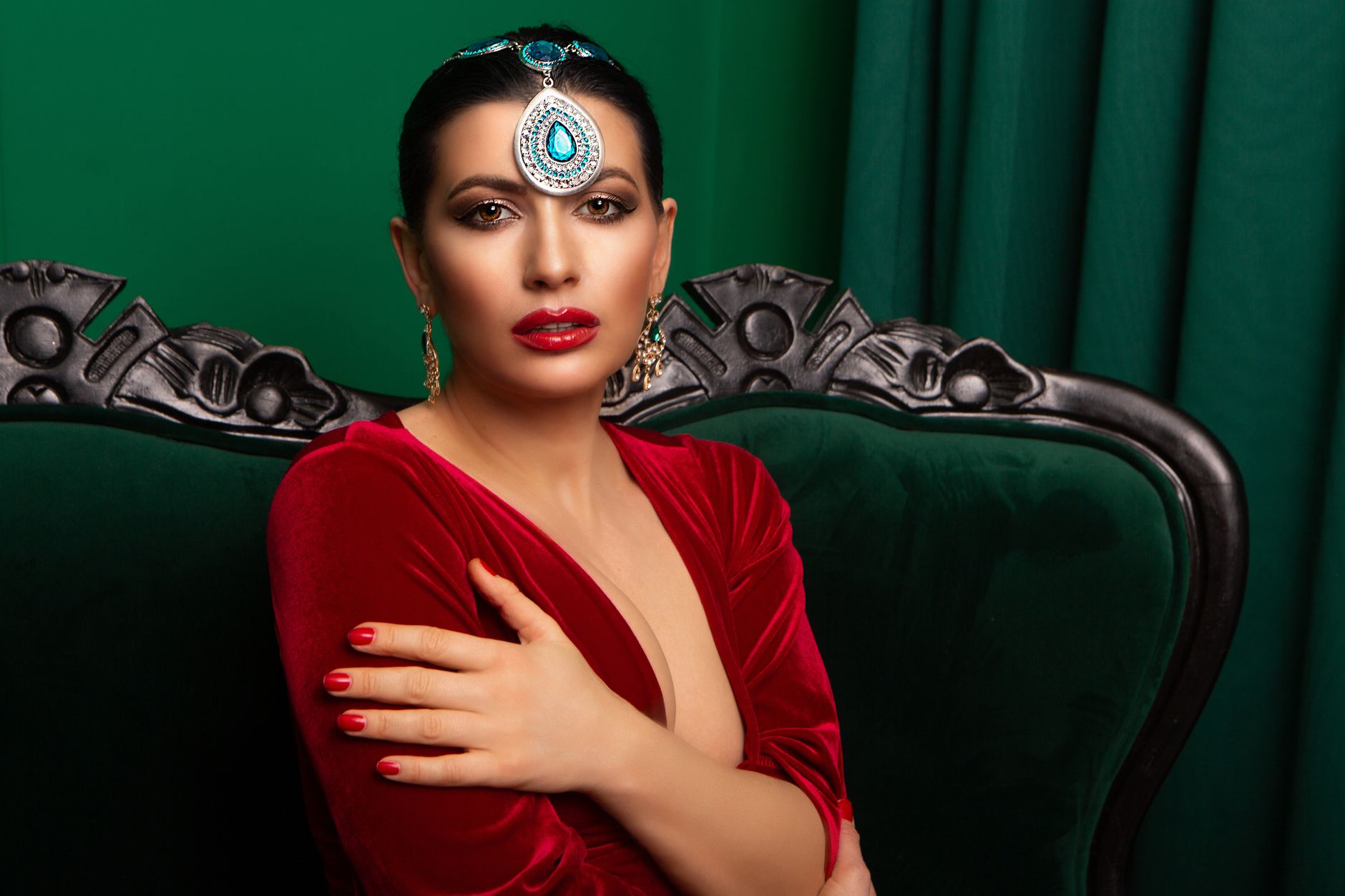 The Allure of Latex Dress: A Symphony of Sensuality and Avant-Garde Elegance