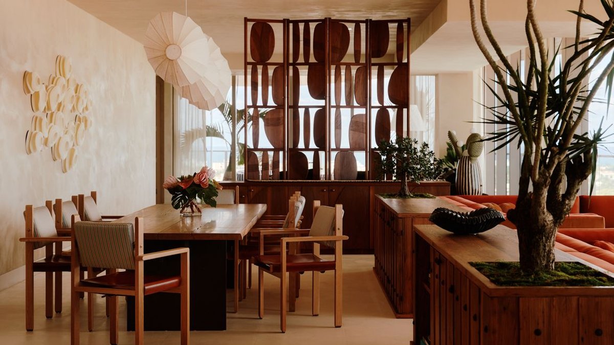 West Palm Beach Apartment Transformed into Oasis - apartment design