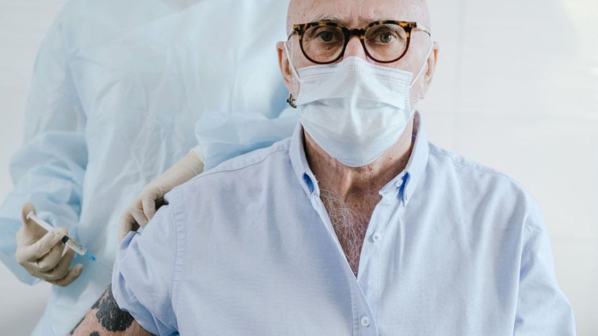 Simple supplement may boost vaccine response in seniors