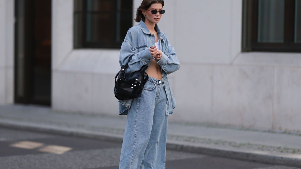 Sandals and jeans dominate summer fashion