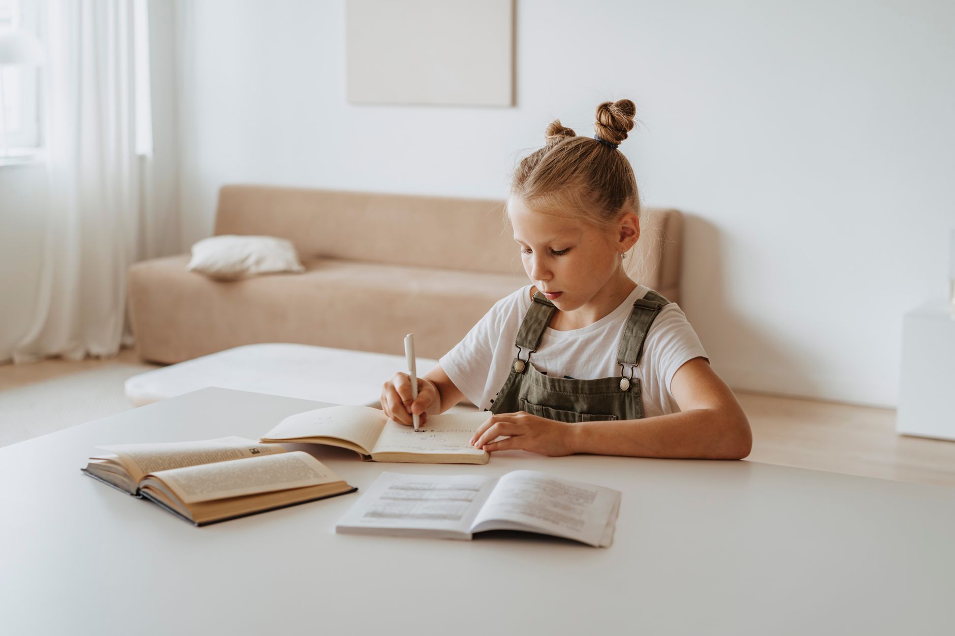 5 Ways to Educate Children to Be Independent and Not Spoiled