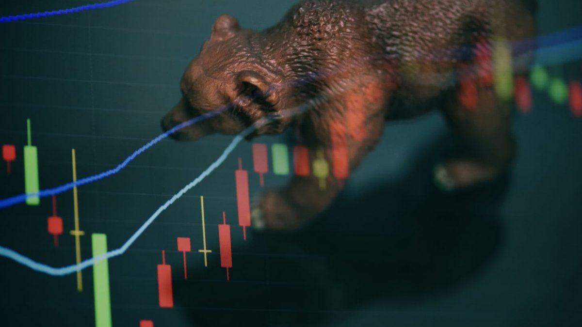 Grantham's 70% Crash Call Faces Flaws - market crash prediction
