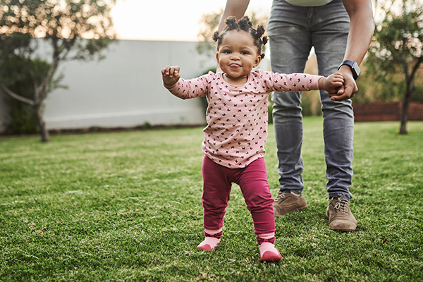 Researchers identify early signs in multilingual toddlers
