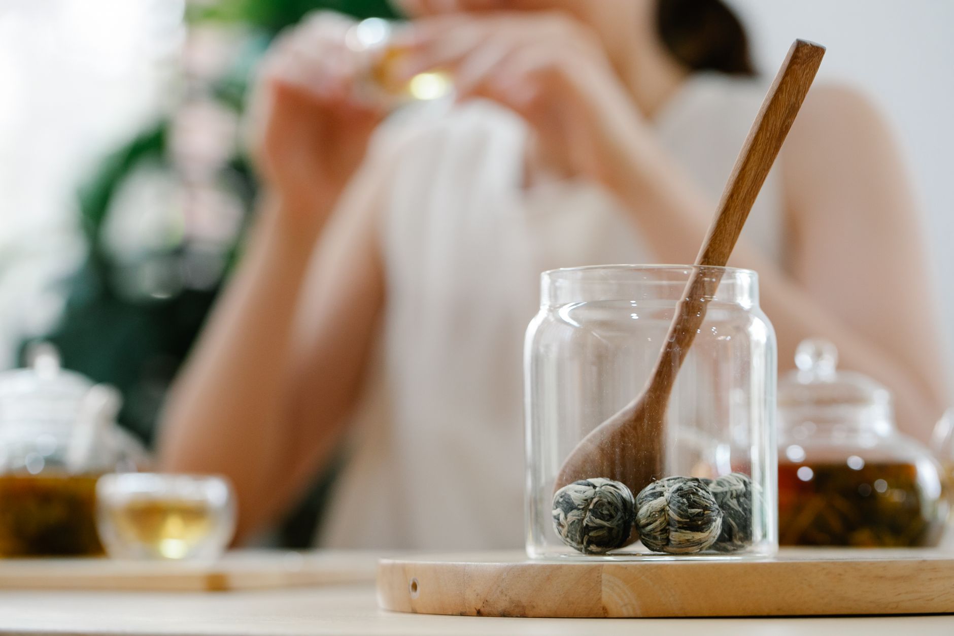 Tips for Hosting a Modern Tea Tasting Experience