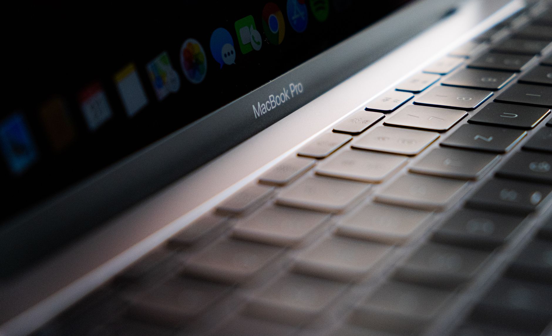 MacBook Neo Enters School Computer Market