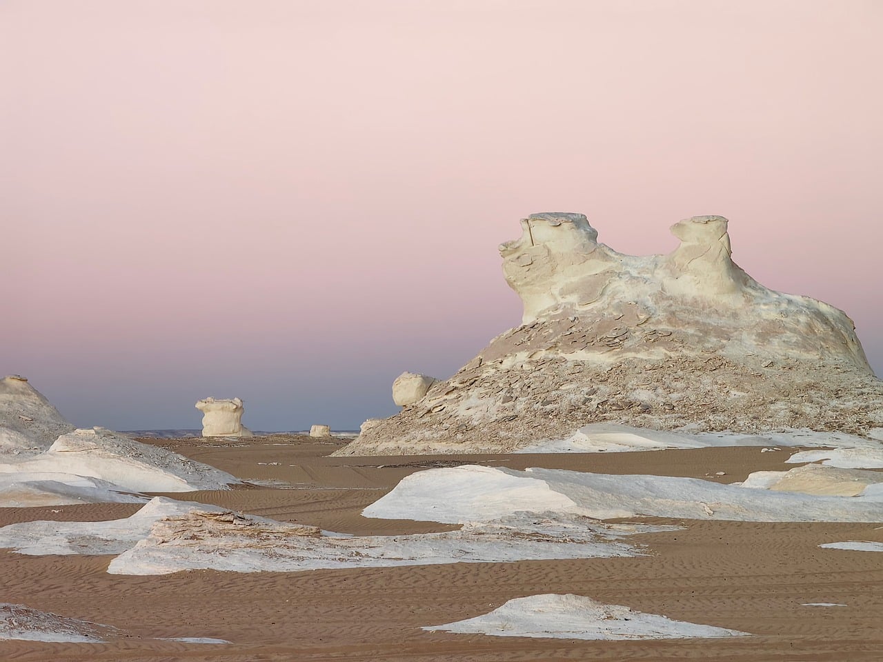 Egypt Travel Guide: 5 Important Tips To Avoid Problems