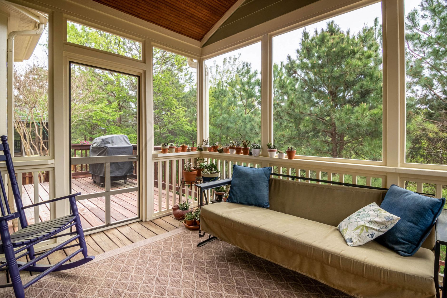 How a Bug Screen Can Increase the Value of Your Home