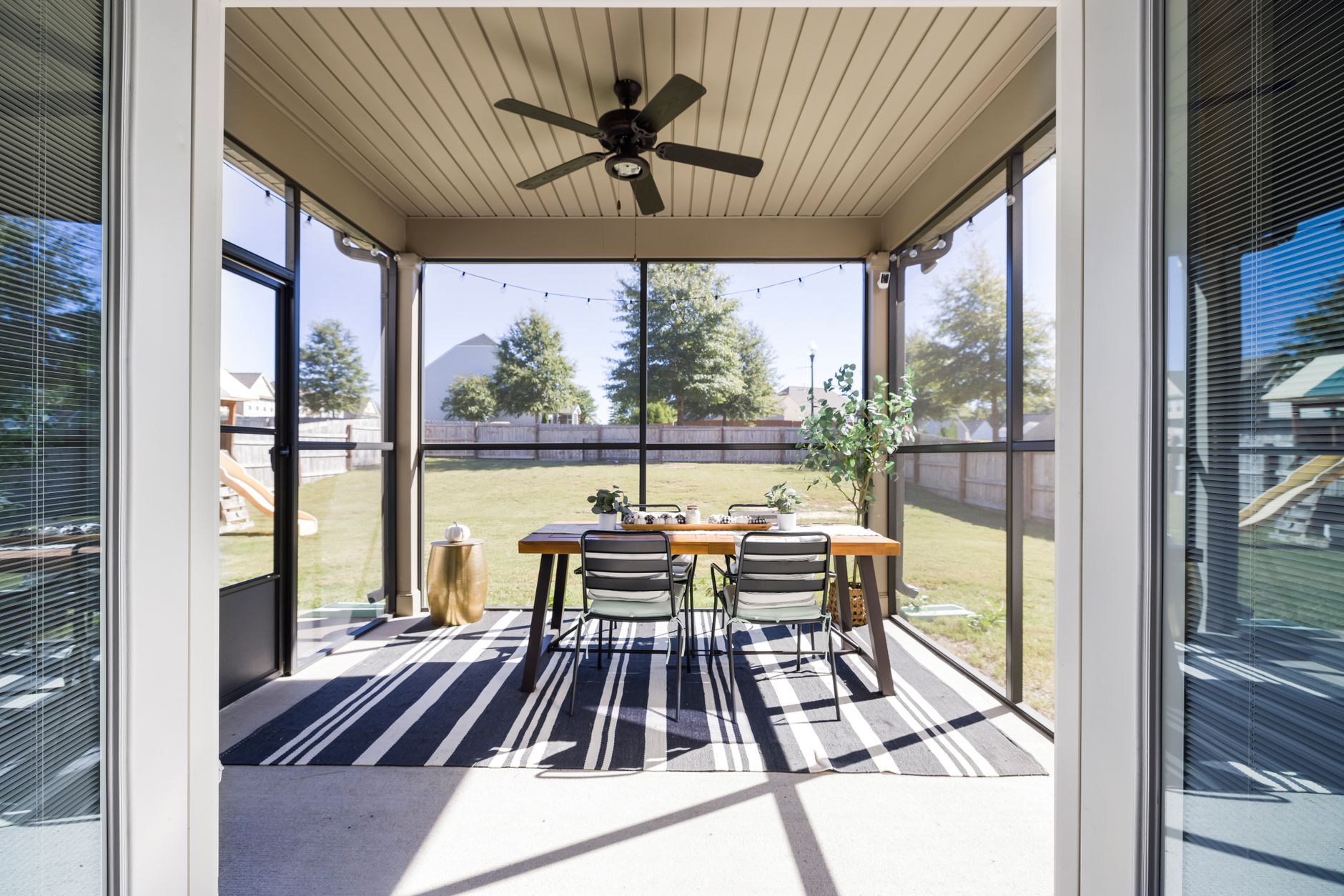 Seamless Living: Why Phantom Retractable Screens Are the Ultimate Home Upgrade