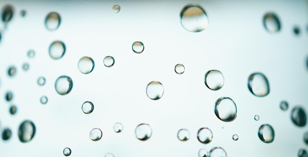 Purity at Your Doorstep: How Water Delivery Services Guarantee Quality
