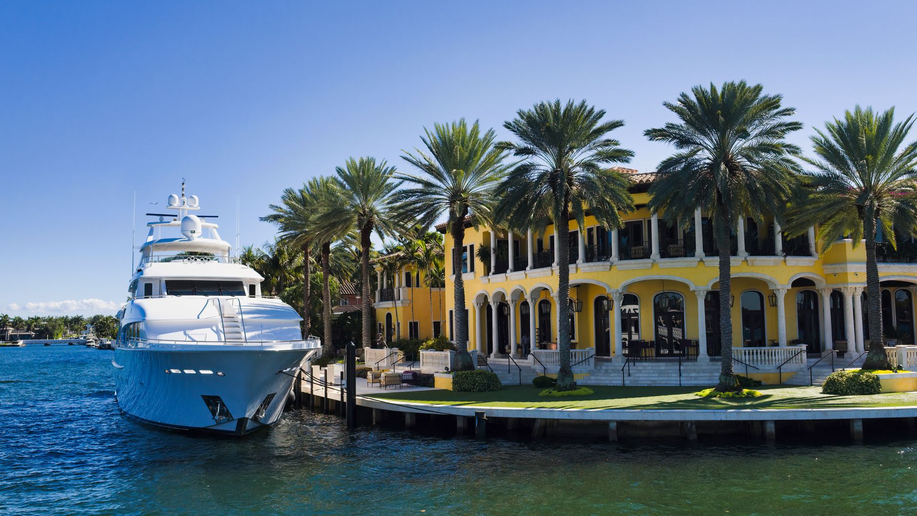 8 Tips for Choosing a luxury home