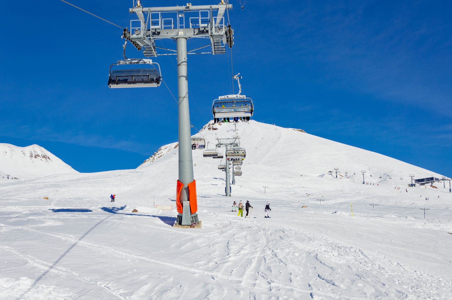 How to Plan a Family Friendly Ski Trip