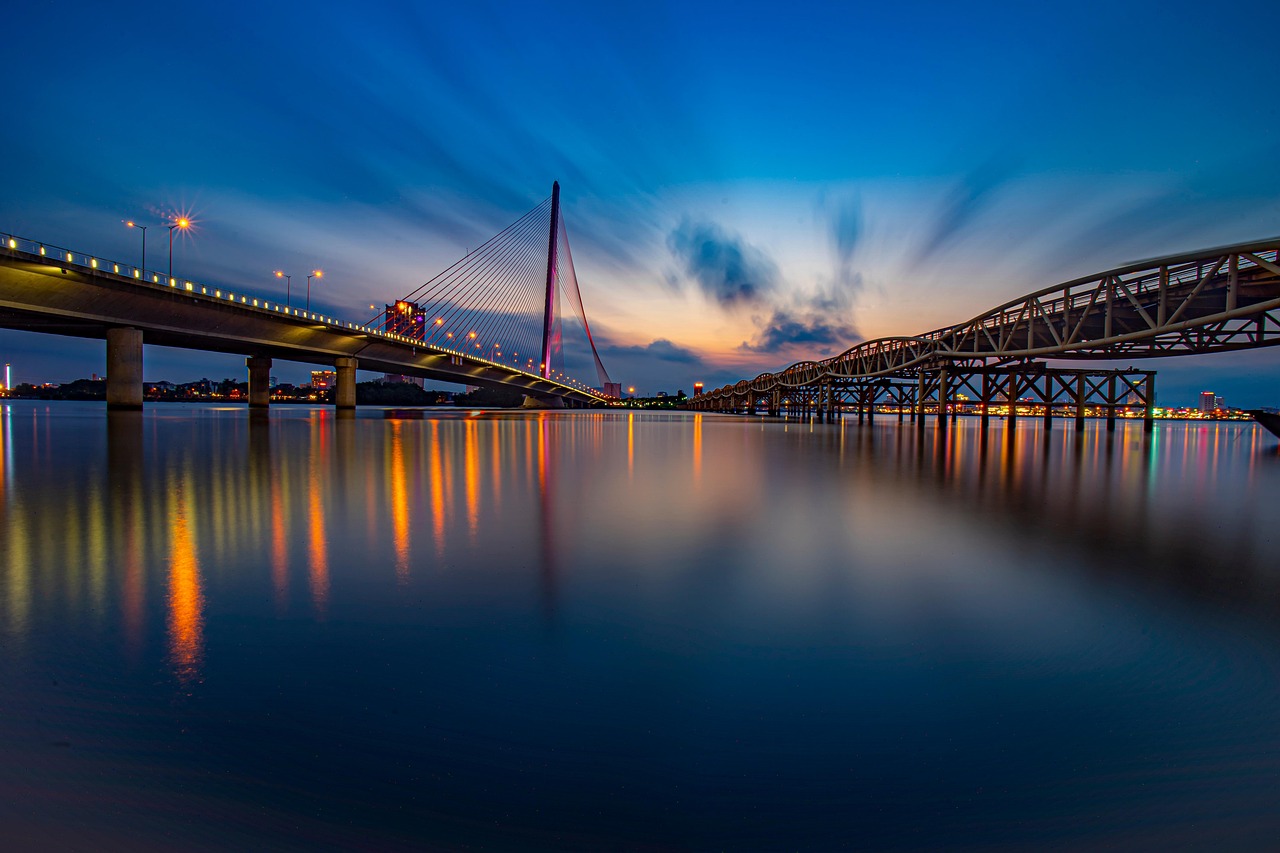 Vietnam targets 10 billion-dollar tech firms by 2030