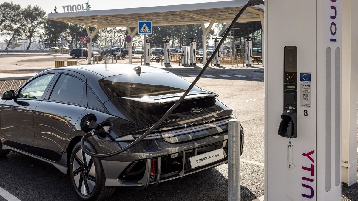 Hyundai expands Preferred Partner Network across Europe - hyundai charging network
