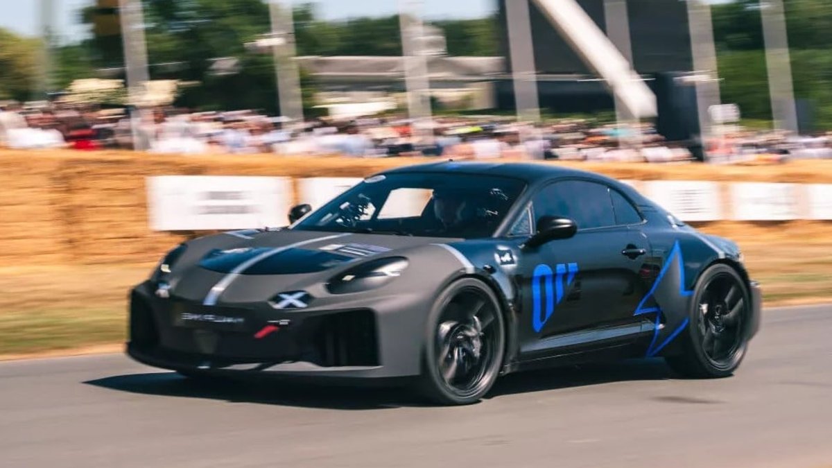 Alpine unveils electric A110 preview Alpine unveils electric A110 preview - electric alpine