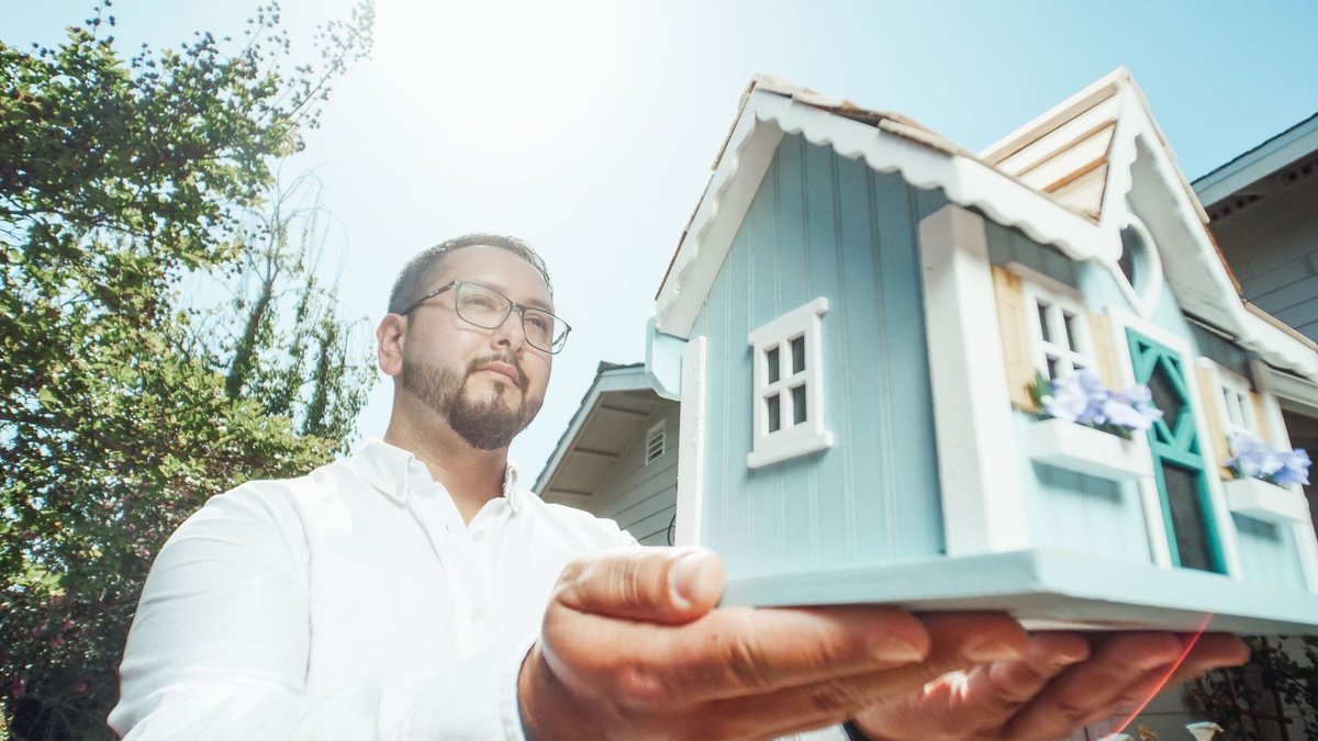 Designer ends years-long hunt for dream home - dream home