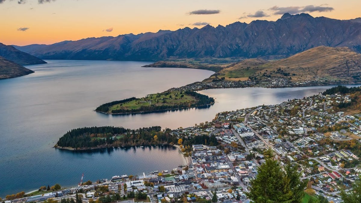 Wealthy seek foreign citizenship amid tax fears