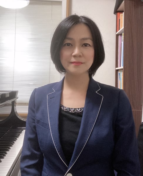 安味　亜由実