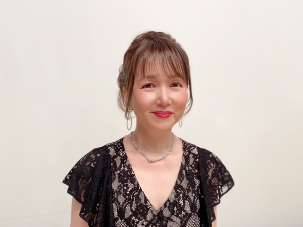 宇野 麻里子