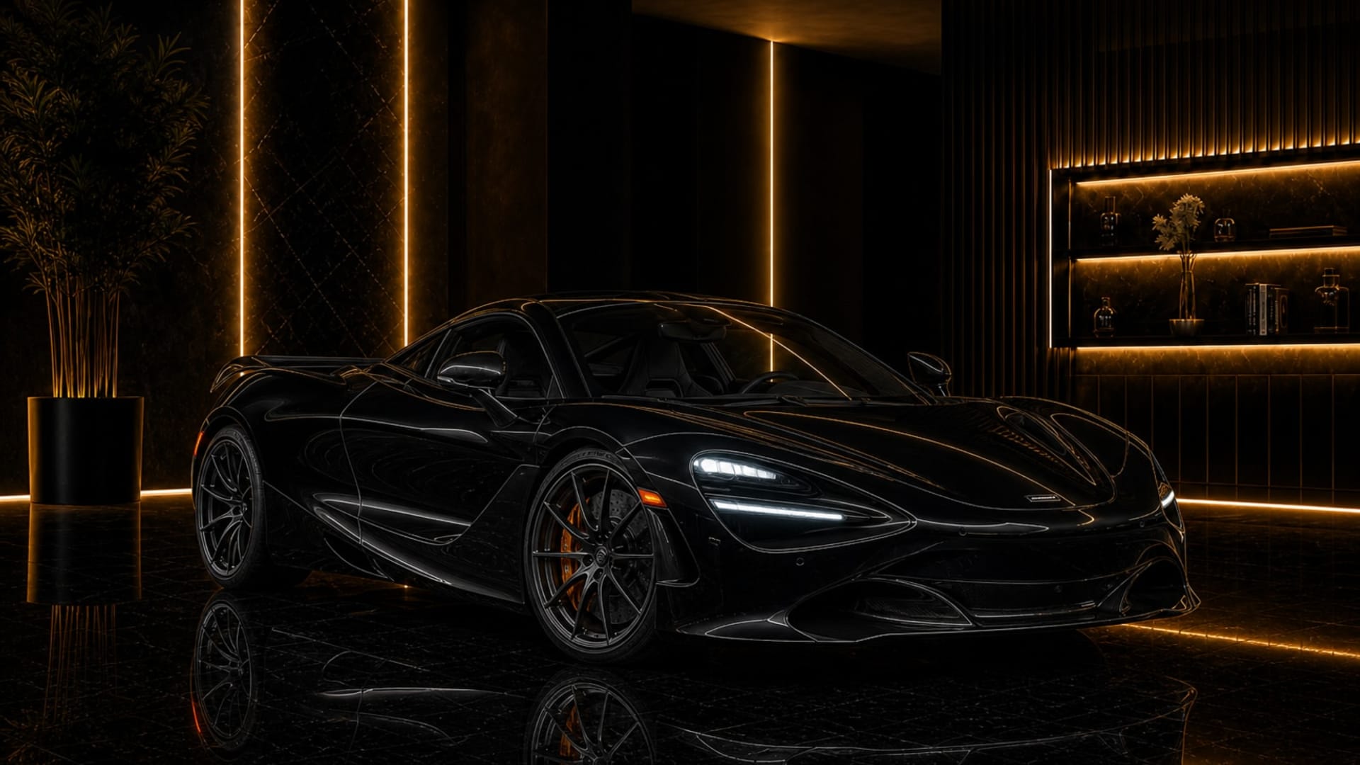 McLaren 720S Spider luxury car rental in Dubai