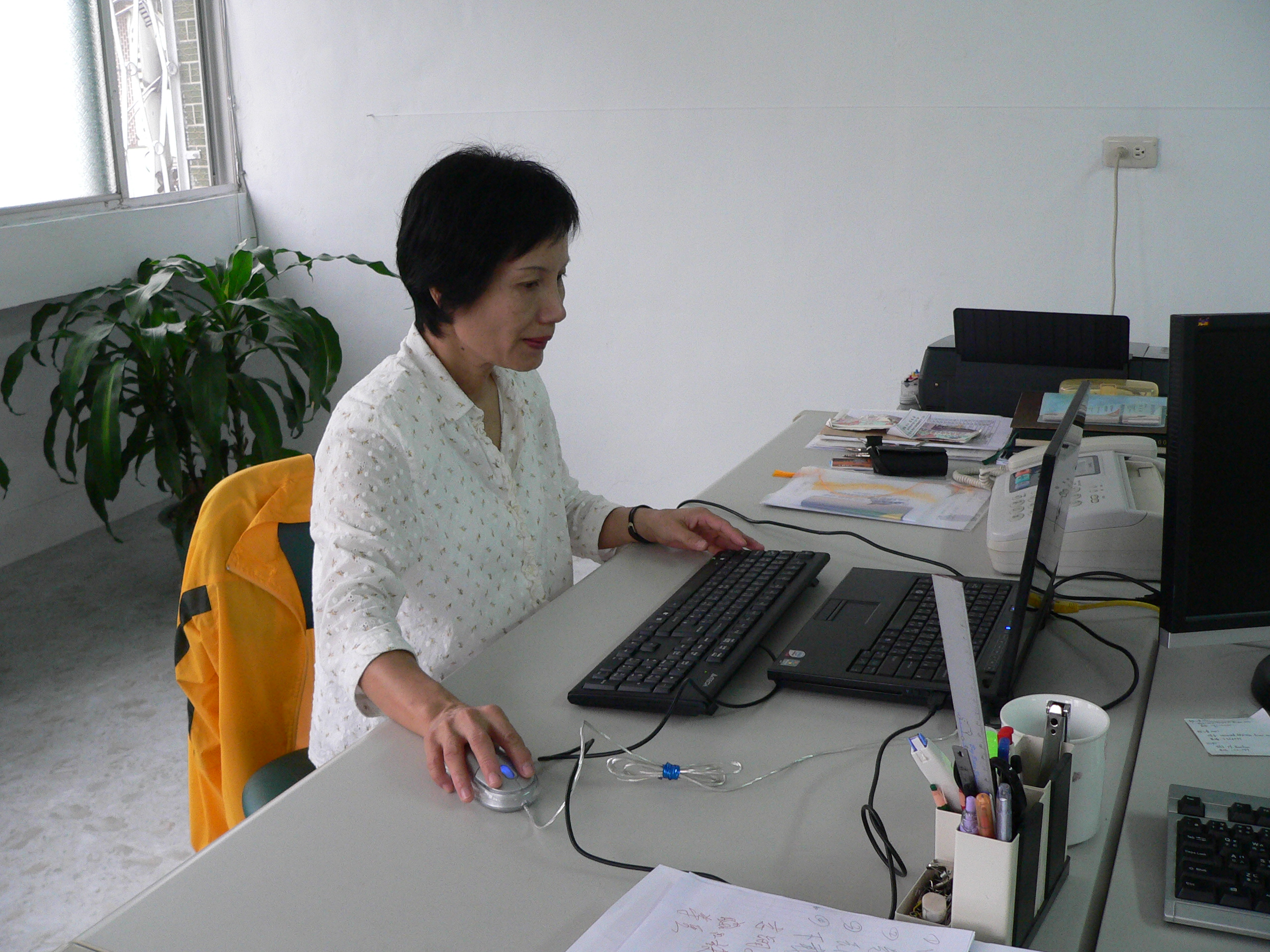 促銷A： 2004花蓮分事務所詹清壽主任