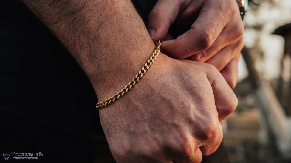 Hand accessories Hand accessories